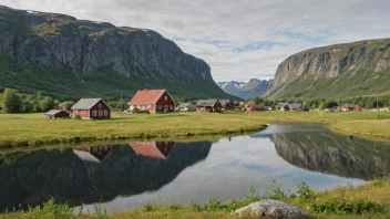Et idyllisk norsk landskap med en liten landsby eller et hus.