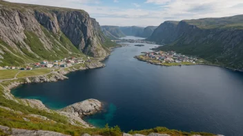 Et malerisk landskap av Eikangervåg, som viser dens unike geografi og sjarm