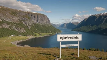 Et fredelig norsk landskap med en skilt eller bygning med navnet Bjartveits