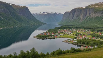 En malerisk landsby omgitt av fjorder og fjell